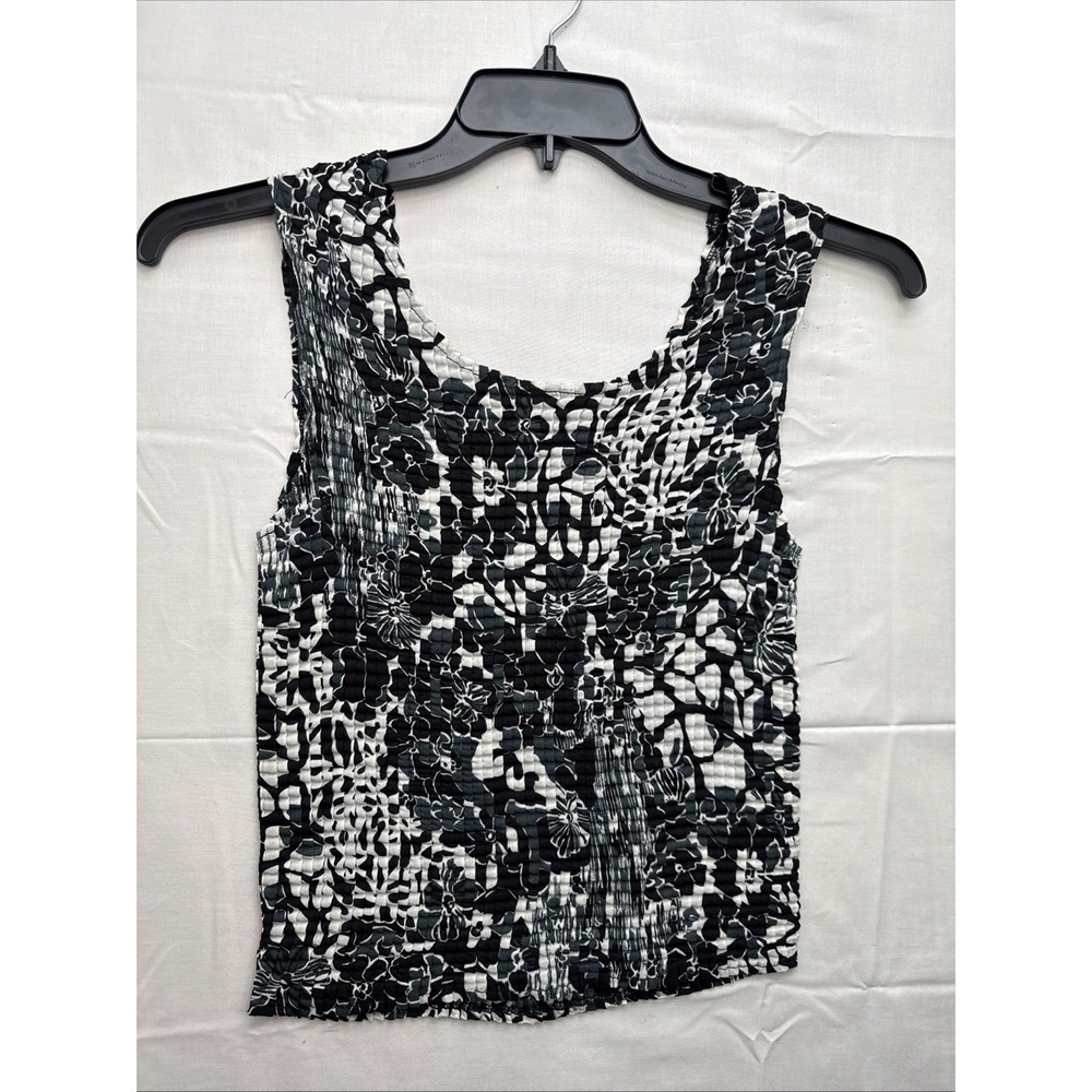 Y2K Black Gray Black White Floral Crinkle Sleeveless Tank Top Medium